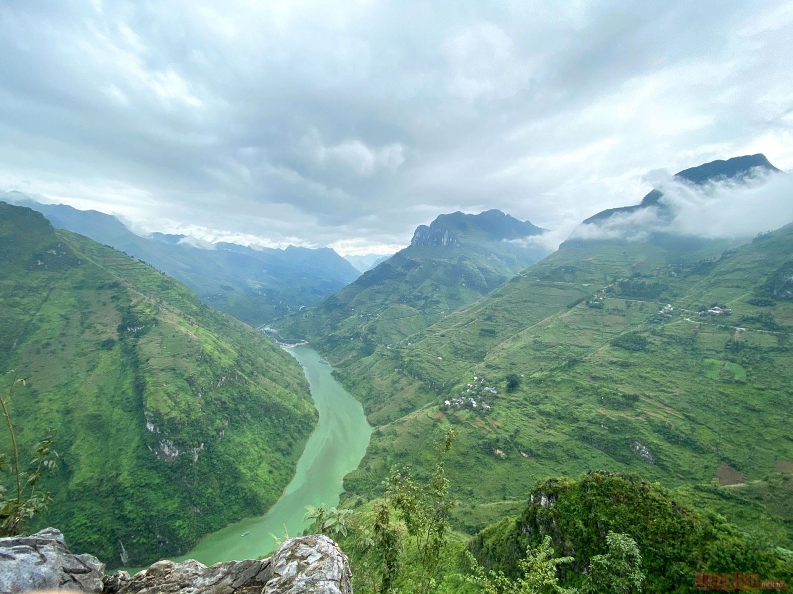 Những góc ngắm sông Nho Quế